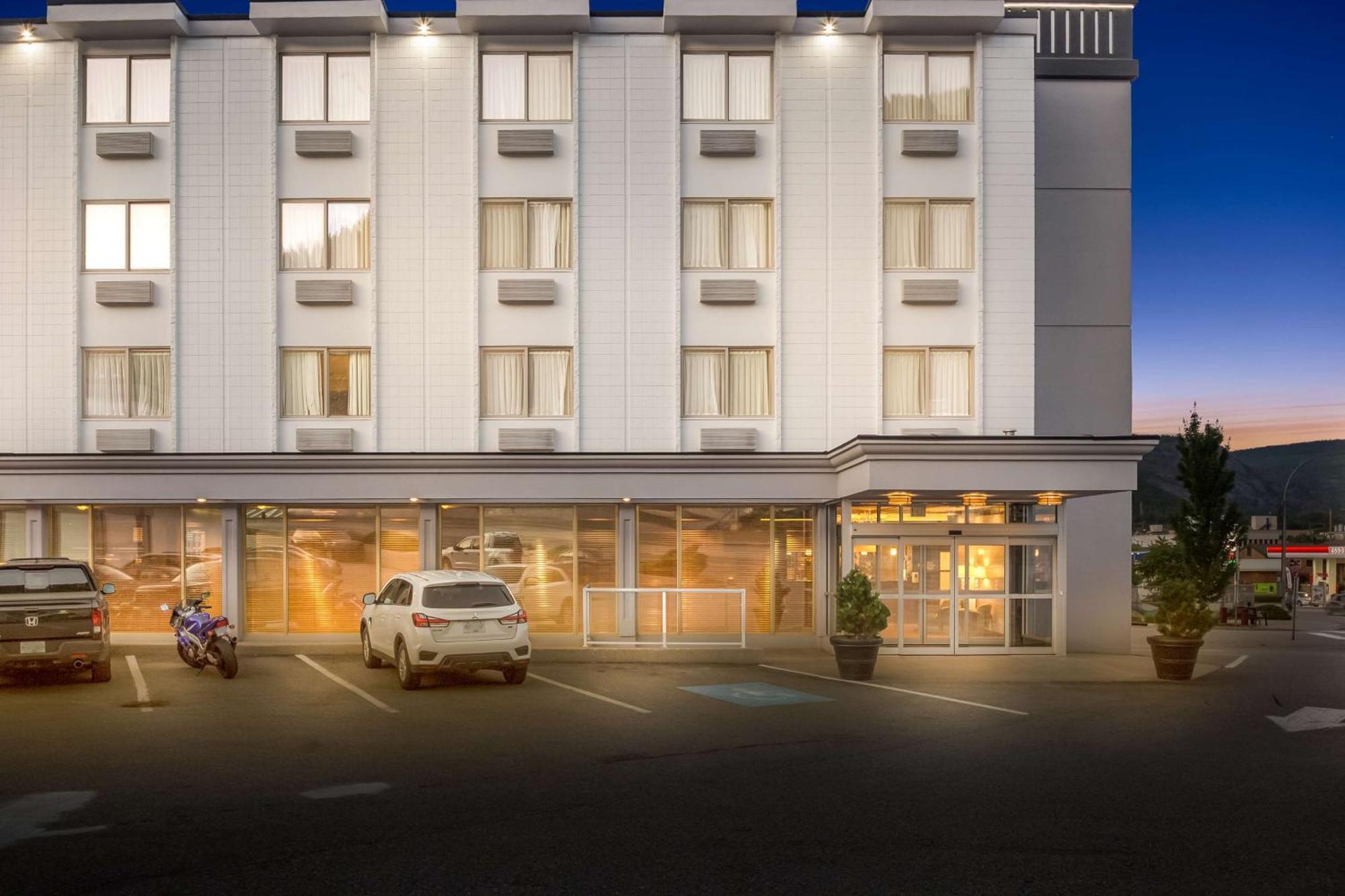 Best Western Plus Columbia River Hotel Trail Exterior photo